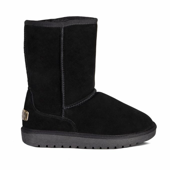 Cloud Nine Sheepskin Womens 9" Boot-Black